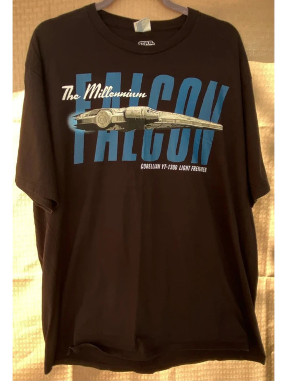 Star Wars Black graphic t-shirt illustration of the Millennium Falcon size 2XL